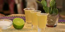 Tequila sospetta servita alla festa per un quindicesimo compleanno: 4 morti, tra cui il pap&agrave; e lo zio della festeggiata