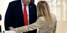 &ldquo;Incontro chiarificatore&rdquo; tra Trump e Meloni. Lui la provoca: &ldquo;Sono stato abbandonato&rdquo;. Lei replica: &ldquo;Siamo sempre stati amici&rdquo;