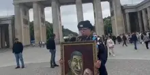 Ucciso in Polonia il dissidente russo Semyon Skrepetsky: tre giorni fa era a Berlino con un quadro anti-Putin