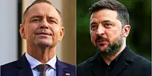 Nawrocki ritira l&rsquo;onorificenza a Zelensky, che la restituisce subito: &ldquo;A Mussolini per&ograve; &egrave; rimasta&rdquo;. &Egrave; scontro tra Varsavia e Kiev