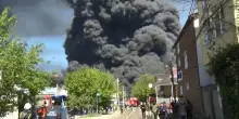 Ucraina, la guerra al petrolio di Putin arriva fino in Siberia: colpita una raffineria russa a 2mila km dal confine