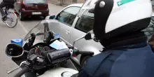 Agente della Polizia locale muore durante l&rsquo;inseguimento di un&rsquo;auto pirata a Milano