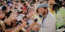 Jovanotti, Yann Tiersen, Ganavya, M.I.A.: l&rsquo;evento segreto Festival of the Sun incanta i borghi della Val D&rsquo;Elsa