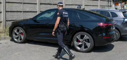 &ldquo;Non mi sono accorto di nulla, non l&rsquo;ho toccato&rdquo;, la versione del 27enne arrestato per la morte dell&rsquo;agente Francesco Imprezzabile