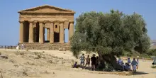Dall&rsquo;acqua alla sanit&agrave; fino alle strade: ad Agrigento dove c&rsquo;&egrave; un appalto c&rsquo;&egrave; un&rsquo;inchiesta (e politici e funzionari indagati)