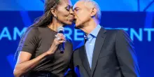 Michelle Obama: &ldquo;Quando ci frequentavamo Barack stava in un appartamentino squallido in affitto con un amico. Niente aria condizionata. Le finestre erano aperte. Il sabato sera era una follia&rdquo;
