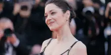 &ldquo;Edith Piaf mi ha fatto vincere l&rsquo;Oscar, ma per dimenticarla ho partecipato perfino ad antiche cerimonie sciamaniche&rdquo;: lo confessa Marion Cotillard