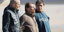 Cesare Battisti, no al permesso di due ore per vedere il figlio fuori dal carcere. La difesa fa ricorso: &ldquo;Decisione incivile&rdquo;