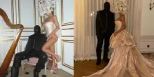 Kanye West affitta la Reggia di Versailles e spende 400 mila dollari per la sua festa di compleanno: il party in maschera con 20 invitati e la dedica d&rsquo;amore di Bianca Censori