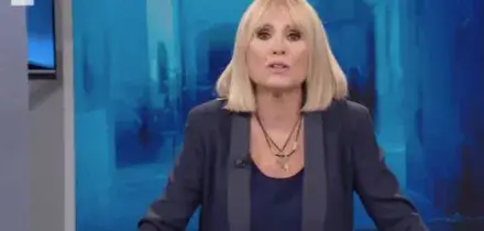 &ldquo;Questi 22 anni per me sono stati una bellissima passeggiata. Abbraccio tutti e tutte&rdquo;: il saluto commosso di Federica Sciarelli che lascia Chi l&rsquo;ha Visto?