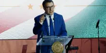 &ldquo;Taglio il mio intervento perch&eacute; mi arriva un profumo di hamburger&hellip;.&rdquo;: l&rsquo;uscita di Salvini ai festeggiamenti per l&rsquo;indipendenza Usa