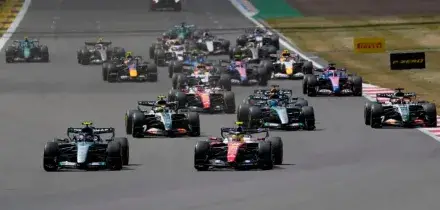 F1, inarrestabile Kimi Antonelli: vince la gara sprint del Gp Gran Bretagna: nuova classifica