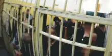 Rivolta nel carcere di Enna, detenuti devastano un padiglione: tensione dopo il blackout delle linee telefoniche