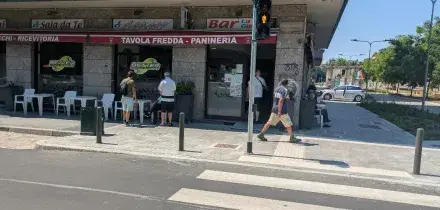 &ldquo;L&rsquo;ho visto accoltellarlo e l&rsquo;ho fermato&rdquo;: il muratore che ha bloccato l&rsquo;aggressore di San Siro a Milano