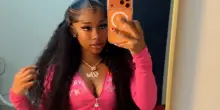 Un&rsquo;auto la segue, poi gli spari: uccisa a 21 anni l&rsquo;influencer DreamDoll Brii, diffuso il video delle telecamere
