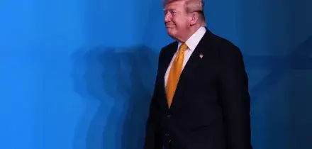 Trump torna ad attaccare gli alleati: &ldquo;Italia pessima. Spagna senza speranza e Groenlandia problema&rdquo;. Ma poi dice di avere &ldquo;ricevuto tanto amore&rdquo;