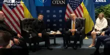 Doppio lapsus di Trump al vertice Nato, l&rsquo;Iran diventa la &ldquo;Repubblica islamica del Giappone&rdquo;. Poi scambia Zelensky con Putin