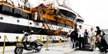Vespa incontra l&rsquo;Amerigo Vespucci a New York. Nasce un esemplare unico