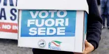 Voto fuori sede, la maggioranza ci ripensa e presenta un emendamento alla legge elettorale: ecco cosa prevede