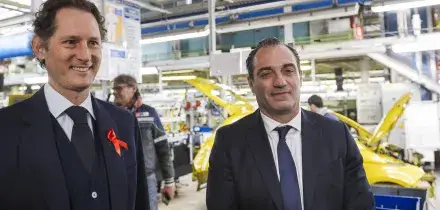 Stellantis, Mirafiori ferma ancora il reparto Carrozzerie. Sindacati: &ldquo;Elkann e Filosa responsabili del declino continuo&rdquo;