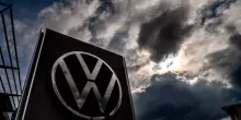 Gruppo Volkswagen, la cura drastica. Dimezza l&rsquo;offerta e taglia la capacit&agrave; produttiva
