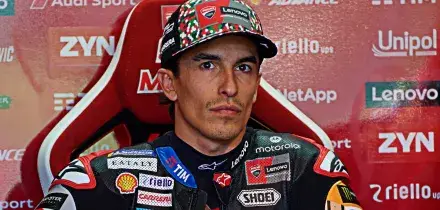 MotoGp, pole position per Marc Marquez: &ldquo;&Egrave; andata come previsto&rdquo;. Cade ancora Bezzecchi | La griglia di partenza