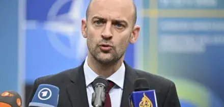 &ldquo;Mosca spia e sabota l&rsquo;Europa&rdquo;: Parigi e Berlino convocano gli ambasciatori russi. Sanzioni da Bruxelles e Londra