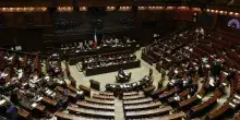 Legge elettorale, l&rsquo;esame alla Camera: accordo nella destra sulle preferenze. Ok a oltre 100 voti segreti, anche quello finale (nonostante l&rsquo;appello di Meloni)