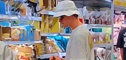 Sinner va al discount in Sardegna, lo stupore dei dipendenti: &ldquo;&Egrave; stata una bellissima sorpresa, &egrave; stato gentilissimo&rdquo;