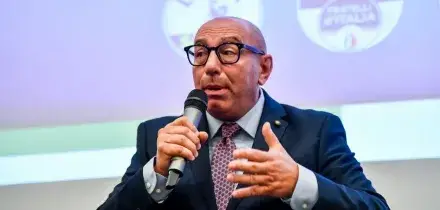 Luca Bernardo passa a Futuro Nazionale: il capogruppo di FI al Comune di Milano fu candidato sindaco del centrodestra