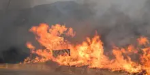 Gli incendi continuano a bruciare l&rsquo;Agrigentino: evacuate cento persone dal centro di Santo Stefano Quisquina
