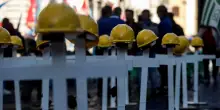 Cade da impalcatura durante lavori al Colosseo: morto operaio 22enne. La Cgil: &ldquo;Vergogna che non sia stato chiuso&rdquo;