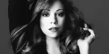 &ldquo;Ero rinchiusa in una gabbia dorata, mi sentivo schiacciata. &lsquo;Daydream&rsquo; &egrave; stata la mia liberazione contro mio marito, la discografia e il pregiudizio&rdquo;: cos&igrave; Mariah Carey dopo 30 anni