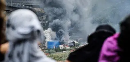 Scontri No Tav in Val di Susa: 450 identificati, ingenti danni ai cantieri. Oltre 120 feriti tra gli agenti