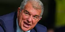 Paura per Laporta: il presidente del Barcellona operato per un&rsquo;aritmia cardiaca. &ldquo;Doveva partire per l&rsquo;Inghilterra con il club&rdquo;