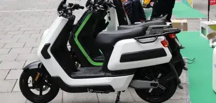 Motorini elettrici cinesi venduti come bici a pedalata assistita: maxi sequestro in tutta Italia per 5 milioni di euro