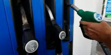 Gasolio a 2,096 euro al litro in pieno esodo estivo: &ldquo;Sconto evaporato&rdquo;. La mappa interattiva per trovare il distributore pi&ugrave; conveniente