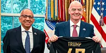 &ldquo;Non posso restare a guardare mentre la FIFA vende i Mondiali&rdquo;: si dimette il senior advisor di Infantino, ora anche i suoi uomini lo lasciano