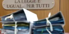 Cuneo, ascolta Radio Maria a tutto il volume: denunciato dal vicino, ma il giudice lo assolve