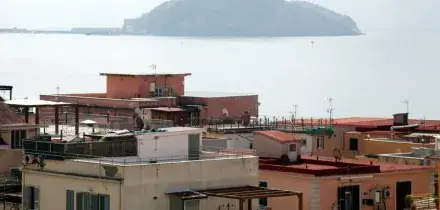Terremoto Napoli, principio d&rsquo;incendio al carcere minorile di Nisida. &ldquo;Struttura non garantisce sicurezza, va chiusa&rdquo;