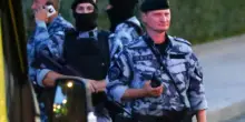 Mosca, bomba esplosa nel bar durante la festa di compleanno del capo dell&rsquo;Aeronautica. Presenti molti militari
