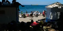 Ceuta, la Spagna chiede spiegazioni al Marocco: &ldquo;Inaccettabile che si sfruttino uomini e bambini mandandoli a morire&rdquo;