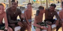 Geolier rifiuta la foto con i bambini in spiaggia e cambia il copione: &ldquo;Venite, parliamo un po&rsquo;&rdquo;. Perch&eacute; il gesto del rapper ha colpito il web &ndash; IL VIDEO