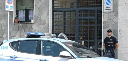 Femminicidio Daniela Florea, arrestato l&rsquo;ex compagno: la donna era stata trovata morta in un letto contenitore a Torino