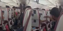 Volo Air India colpito da una violenta turbolenza: 17 persone ferite. Aperti gli accertamenti per chiarire le cause dell&rsquo;incidente