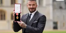 Da &lsquo;branco di idioti&rsquo; a Sir Beckham: il piano segreto per conquistare la Corona e il titolo di Cavaliere &egrave; durato vent&rsquo;anni ed &egrave; stato un successo