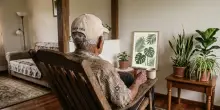 &ldquo;A 119 anni lavoro molto, mangio sano e mi affido a Dio&rdquo;: il segreto di Jos&eacute; Flores. La nipote: &ldquo;Mandarlo in una casa di cura? Prima sul mio cadavere&rdquo;