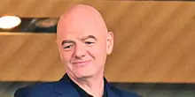 Infantino chiede aiuto ai fedelissimi: ora c&rsquo;&egrave; anche chi torna a sostenerlo pubblicamente. &ldquo;Modello di governance trasparente&rdquo;
