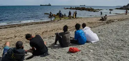 Allarme terrorismo dell&rsquo;intelligence in caso di nuova ondata di migranti a Ceuta: &ldquo;Intorno all&rsquo;exclave operano reti jihadiste&rdquo;