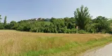 Furgone su cui viaggiavano nove braccianti esce fuori strada e si ribalta nel Foggiano: un morto e otto feriti